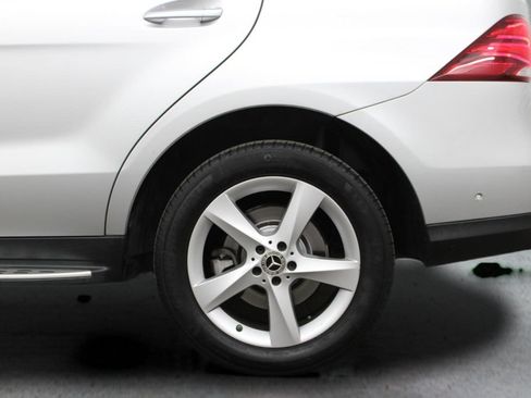 Used 2019 Mercedes-Benz GLE 400 4MATIC image 8