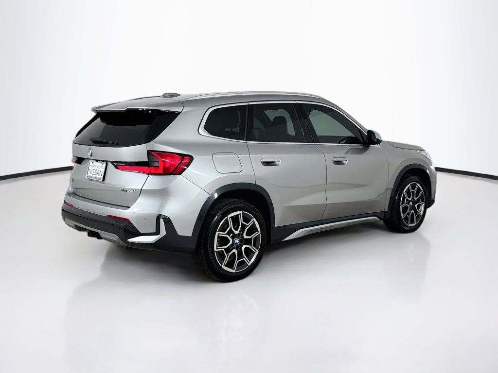 Used 2024 BMW X1 xDrive28i w/ Convenience Package AWD/4WD image 7