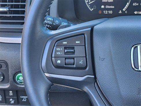 Certified 2025 Honda Ridgeline Sport image 31