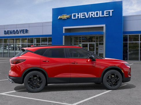 New 2025 Chevrolet Blazer LT w/ Midnight/Sport Edition image 5