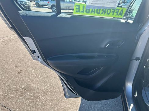 Used 2017 Chevrolet Trax LS image 12