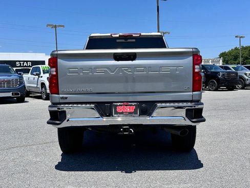 Used 2025 Chevrolet Silverado 2500 LT w/ Safety Package AWD/4WD image 9