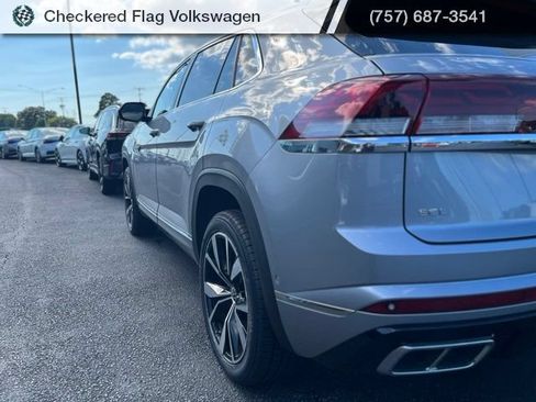 Used 2024 Volkswagen Atlas Cross Sport SEL Premium R-Line AWD/4WD image 8