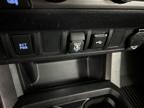 Used 2022 Toyota Tacoma SR5 image 99