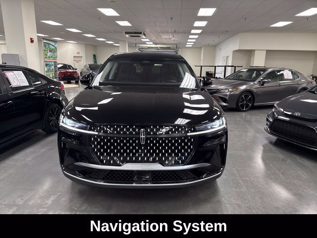 Used 2024 Lincoln Nautilus Premier w/ Equipment Group 102A AWD/4WD image 2
