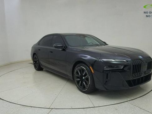 Used 2025 BMW i7 eDrive50 w/ M Sport Package RWD image 63