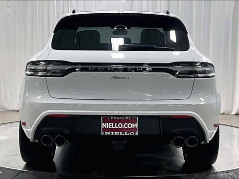 New 2026 Porsche Macan image 6