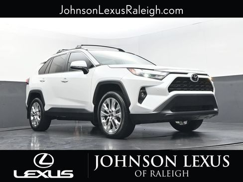 Used 2025 Toyota RAV4 XLE Premium w/ Weather Package FWD image 15
