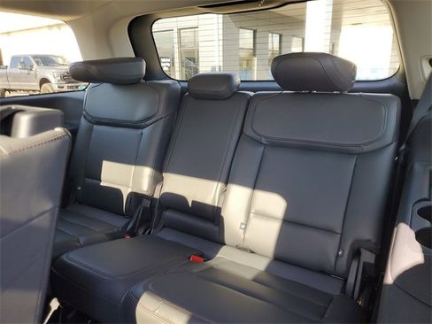 New 2025 Ford Expedition Active image 11