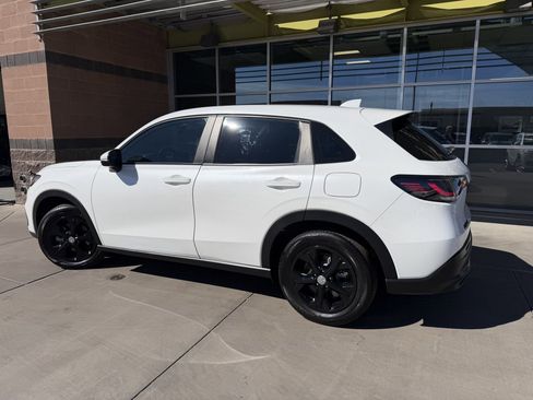 Used 2024 Honda HR-V LX image 5