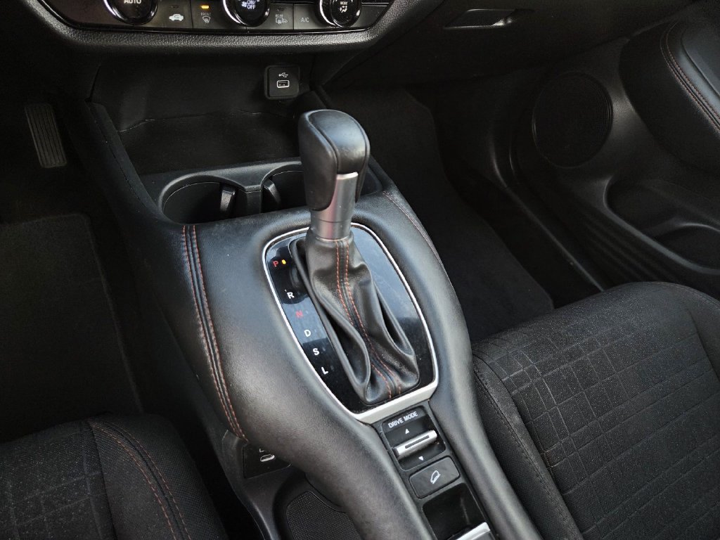 Certified 2025 Honda HR-V Sport image 11