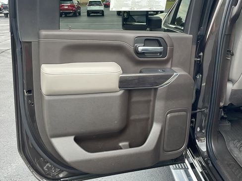 Used 2020 Chevrolet Silverado 2500 LTZ w/ LTZ Premium Package image 21