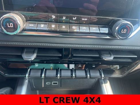 Used 2023 Chevrolet Colorado LT w/ LT Convenience Package image 17
