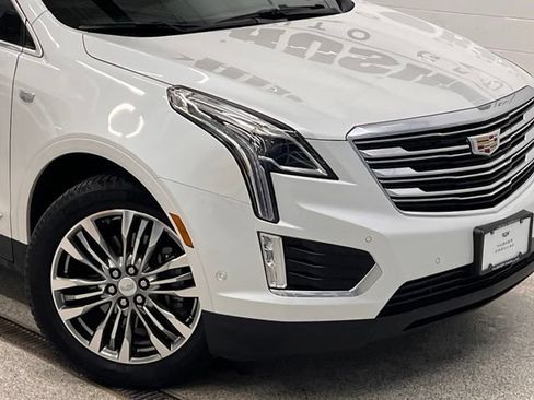 Used 2018 Cadillac XT5 Premium Luxury w/ Driver Assist Package AWD/4WD image 35