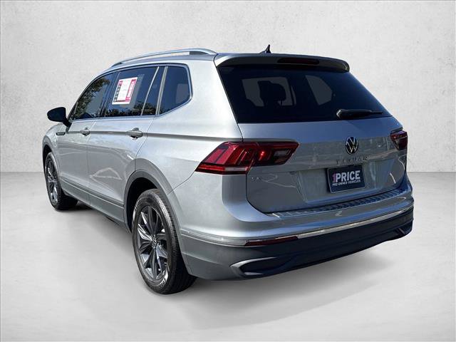 Used 2024 Volkswagen Tiguan SE w/ Panoramic Sunroof Package FWD image 7