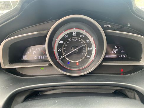 Used 2016 MAZDA MAZDA3 i Sport w/ Preferred Equipment Package image 9