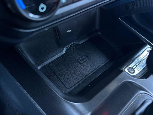 Used 2022 Ford Bronco Wildtrak image 34