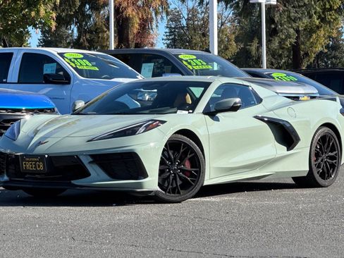 Used 2024 Chevrolet Corvette Stingray Preferred Conv w/ Z51 Performance Package image 9