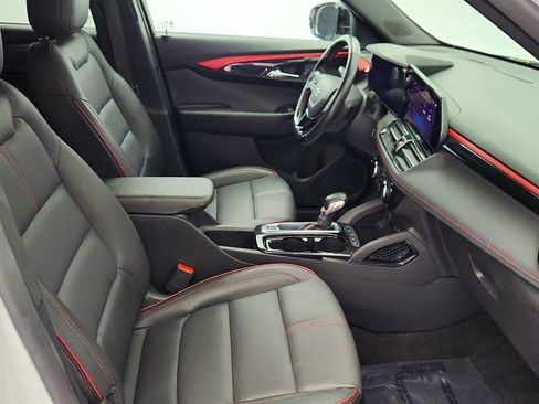 Used 2024 Chevrolet TrailBlazer RS image 24