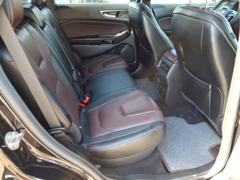 Used 2022 Ford Edge Titanium w/ Equipment Group 301A image 15