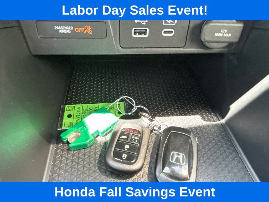 Used 2025 Honda CR-V EX image 30