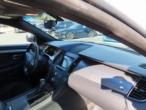 Used 2015 Ford Taurus SEL w/ Equipment Group 201A image 15