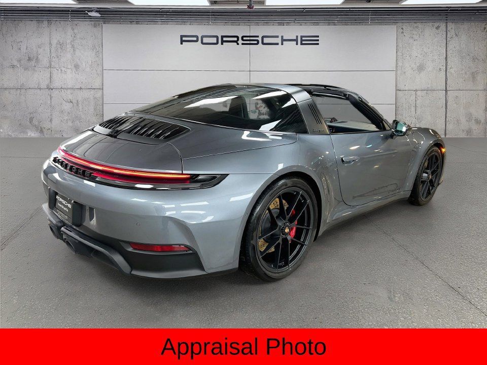 Certified 2026 Porsche 911 Targa 4 GTS AWD/4WD image 39
