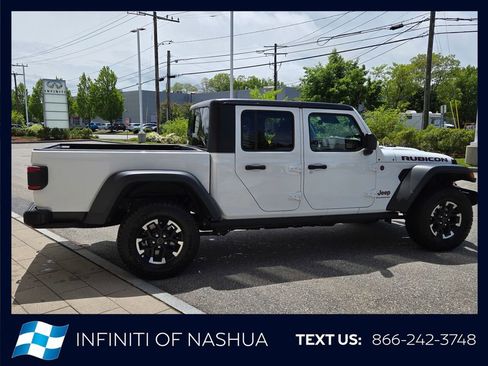Used 2026 Jeep Gladiator Rubicon AWD/4WD image 11