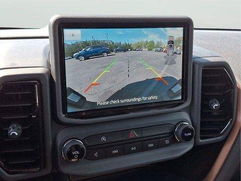 Used 2023 Ford Bronco Sport Outer Banks w/ Tech Package image 14