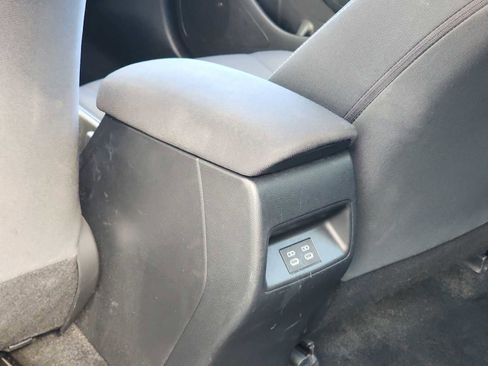 Used 2024 Toyota Corolla LE image 21