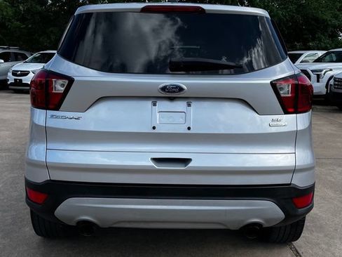 Used 2019 Ford Escape SE FWD image 8