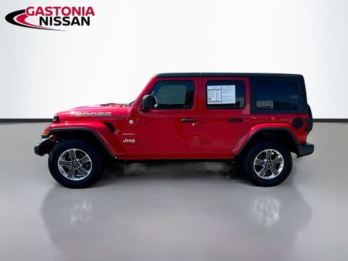 Used 2019 Jeep Wrangler Unlimited Sahara AWD/4WD image 5