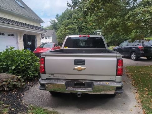 Used 2018 Chevrolet Silverado 1500 LT w/ All Star Edition AWD/4WD image 8