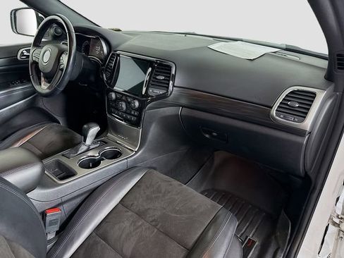 Used 2021 Jeep Grand Cherokee Laredo X image 28