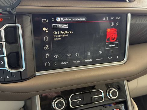 Used 2022 GMC Yukon Denali w/ Advanced Technology Package AWD/4WD image 15