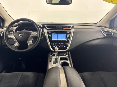Used 2018 Nissan Murano SV image 25
