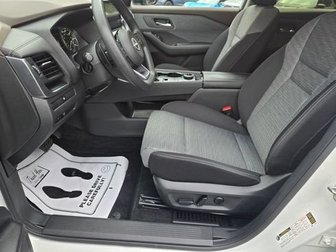 Used 2023 Nissan Rogue SV AWD/4WD image 20