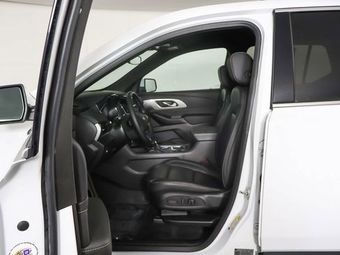 Used 2023 Chevrolet Traverse LT AWD/4WD image 28