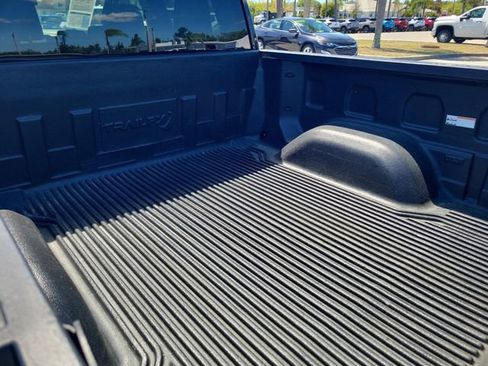 Used 2025 Chevrolet Silverado 1500 LT image 6