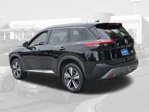 Used 2023 Nissan Rogue SL AWD/4WD image 3
