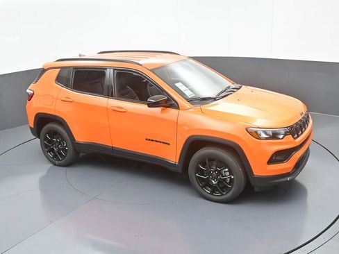 Used 2026 Jeep Compass Latitude AWD/4WD image 41