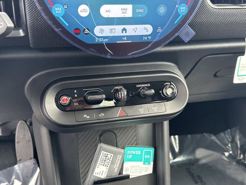 New 2026 MINI Cooper 2-Door Hardtop FWD image 17