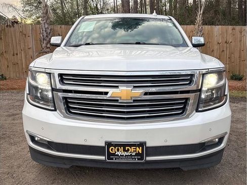 Used 2017 Chevrolet Suburban Premier AWD/4WD image 18