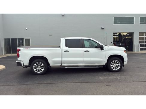 Used 2022 Chevrolet Silverado 1500 Custom AWD/4WD image 7