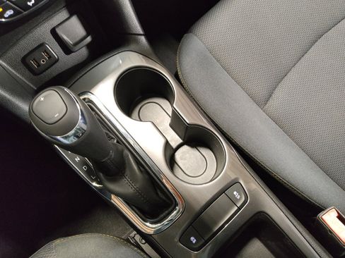 Used 2019 Chevrolet Cruze LS w/ LS Convenience Package image 26