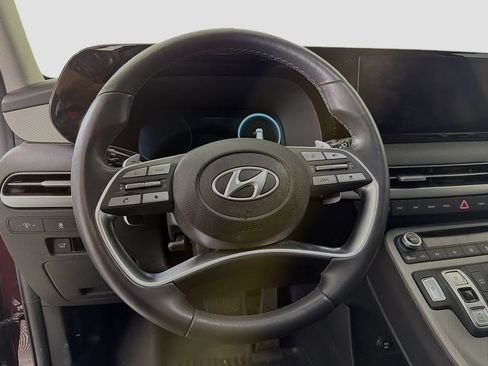 Used 2024 Hyundai Palisade SEL w/ Premium Package FWD image 13