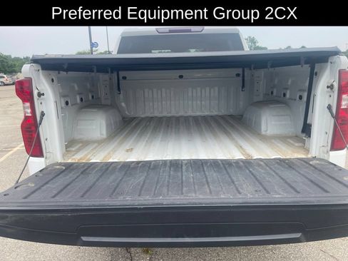 Used 2025 Chevrolet Silverado 1500 Custom Trail Boss w/ Turbomax Blackout Package AWD/4WD image 10