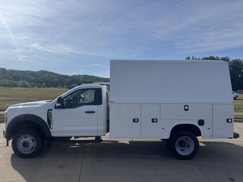 New 2025 Ford F450 XL image 9