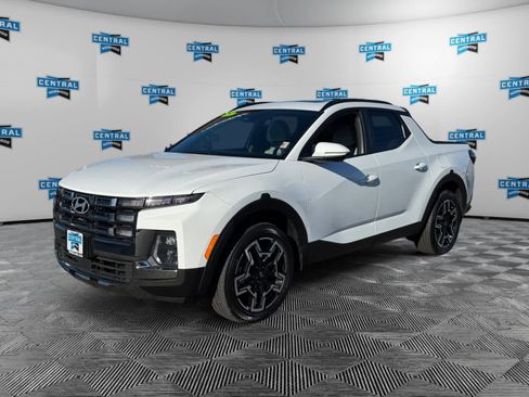 Used 2025 Hyundai Santa Cruz Limited image 1