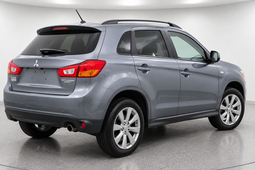 Used 2014 Mitsubishi Outlander Sport ES FWD image 5